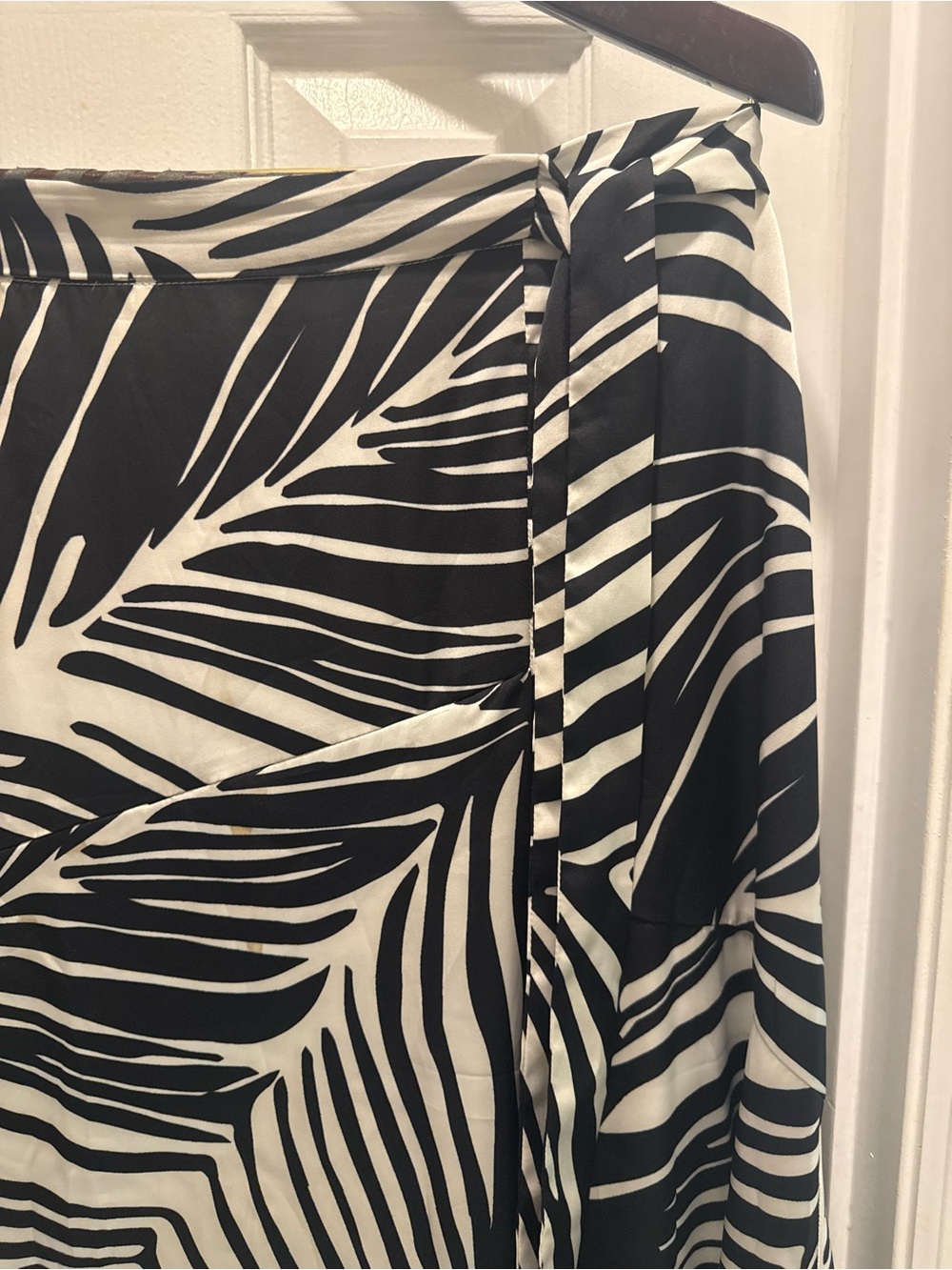 Black and White Palm Leaf Midi Skirt by Hutch